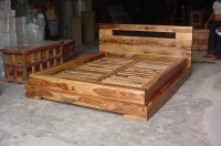 SHEESHAM WOOD BED