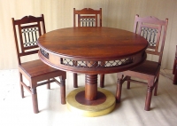 Sheesham Wood Takhat Design Pedastal Dining Table with Chairs