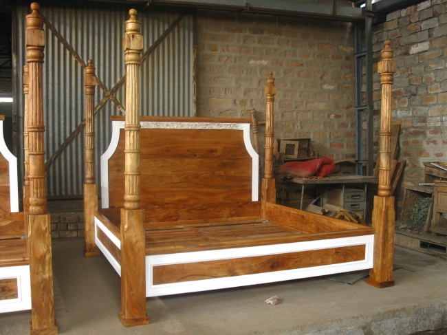 Acacia Wood Chic Bed